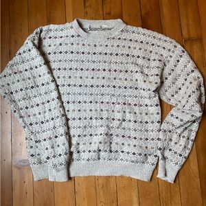 Mini heart detail sweater